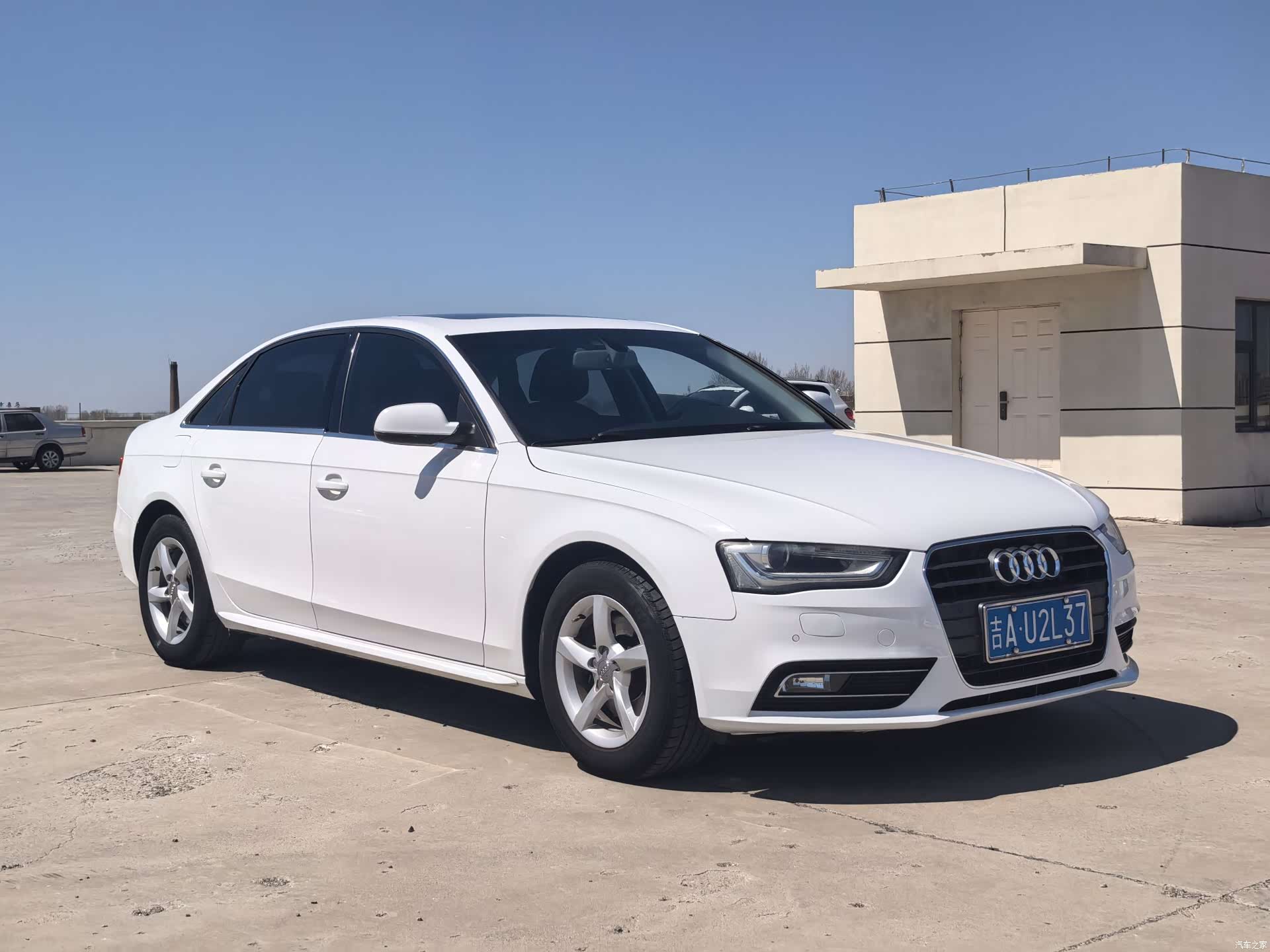 Audi A4L, 2013 3