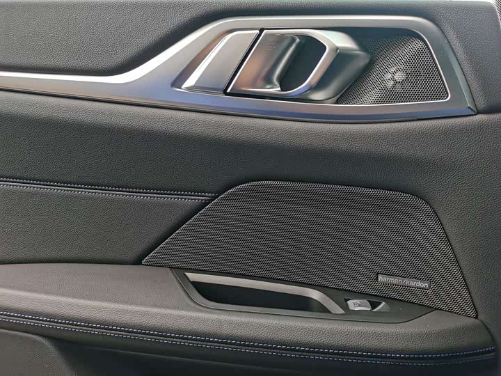 BMW i4 M 2023 M5 0