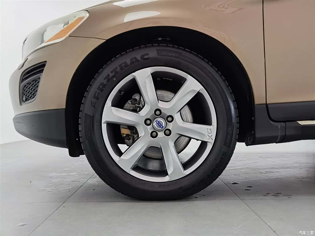 Volvo XC60, 2013 17