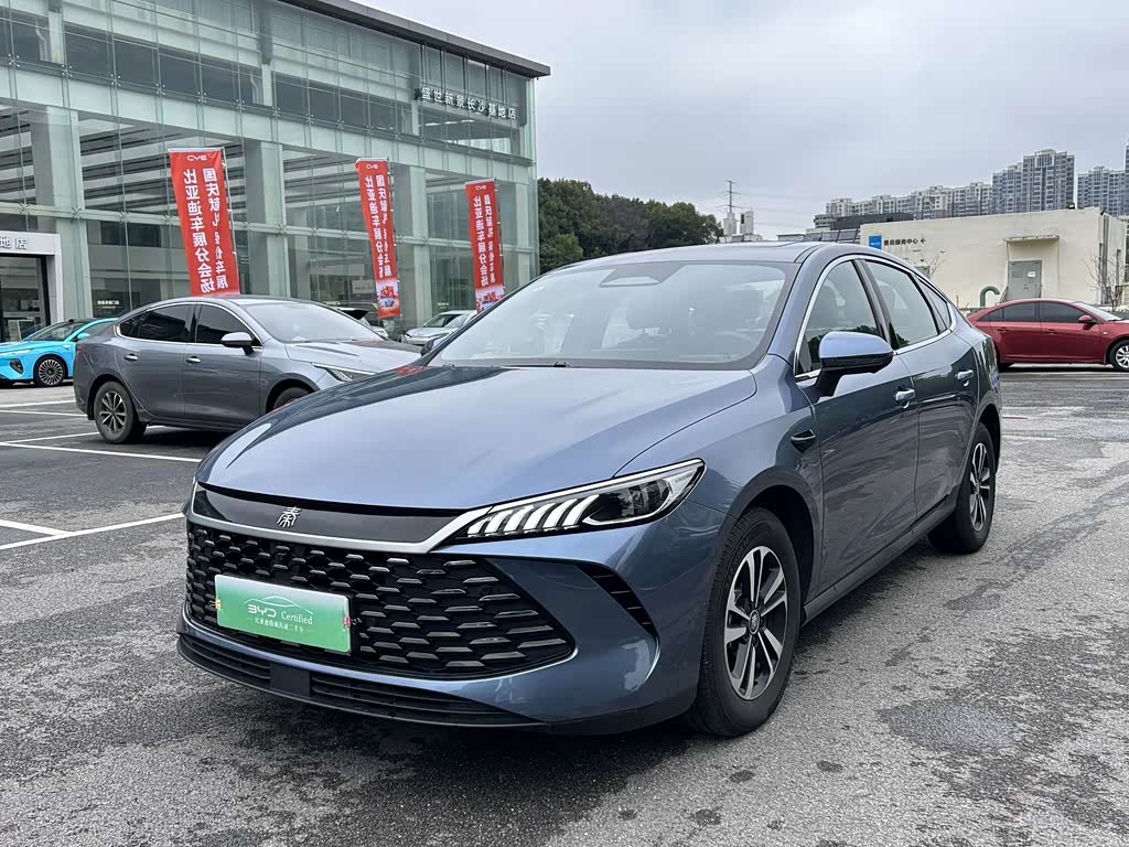 BYD Qin Plus PLUS 2025 DM-i Smart Drive 120KM