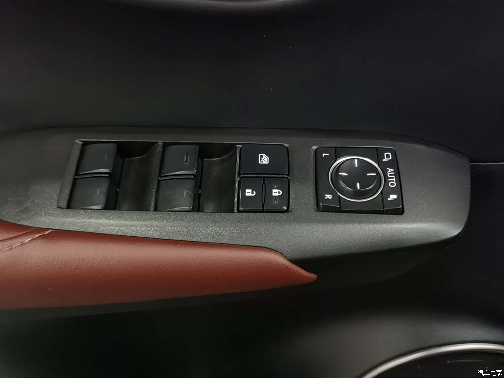 Lexus NX, 2016 9