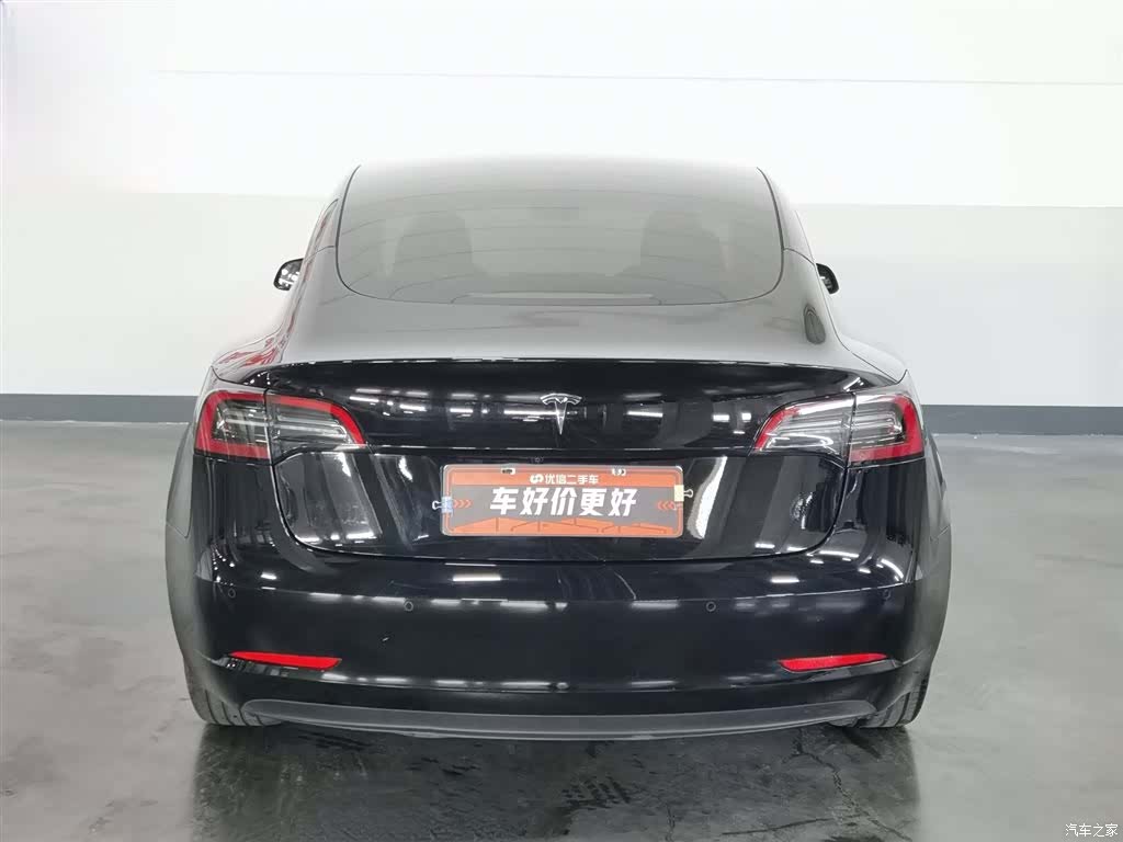 Tesla Model 3, 2023 4