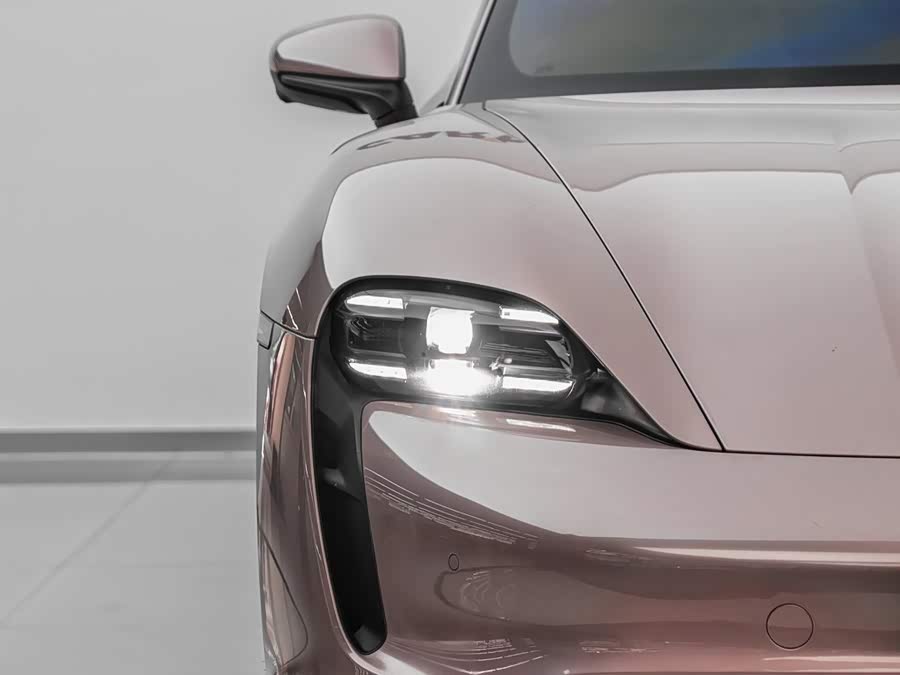 Porsche Taycan 2021, фото 3