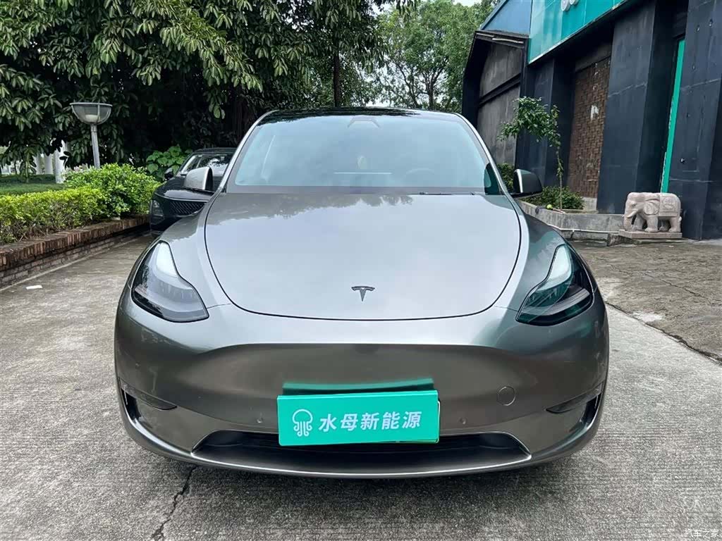 Tesla Model Y, 2021 2