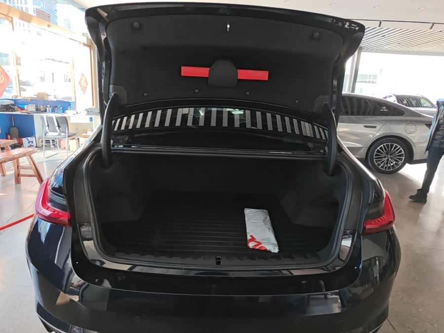 BMW i3 2023, фото 18