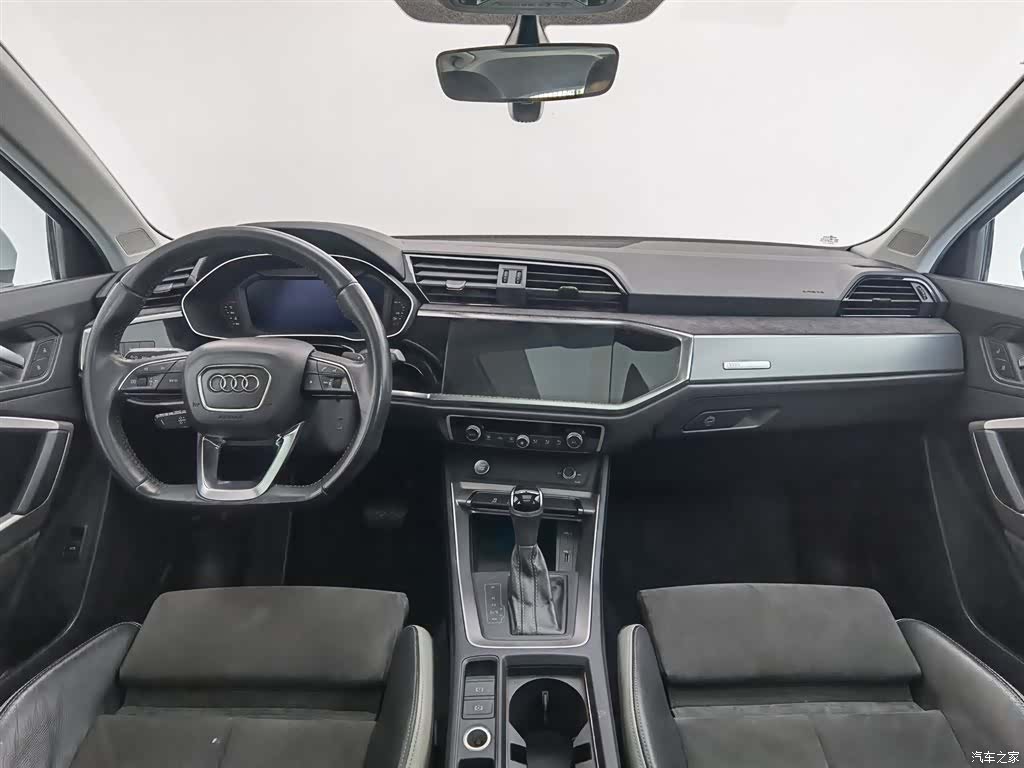 Audi Q3, 2019 все фото