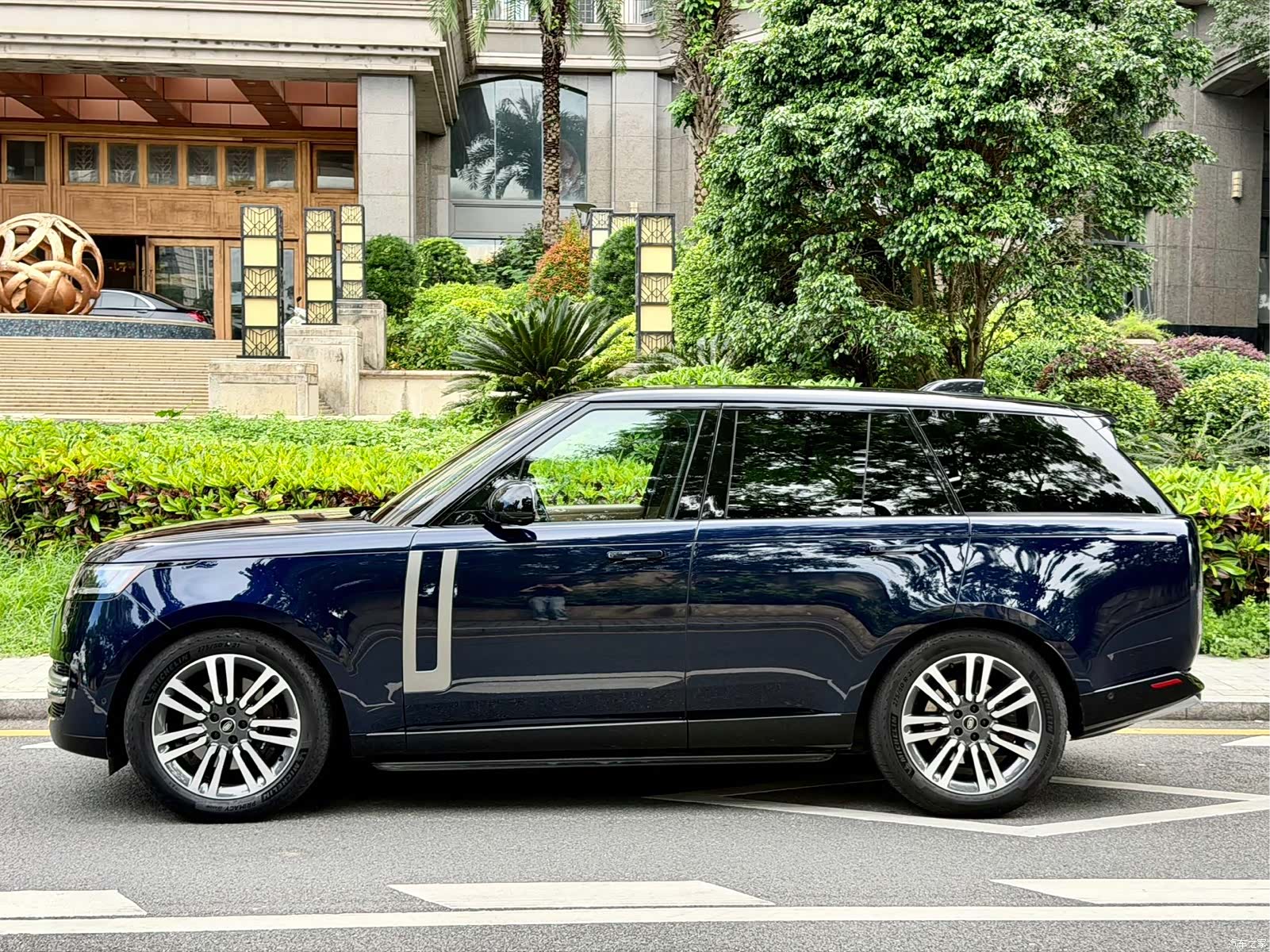 Land Rover Range Rover, 2023 4