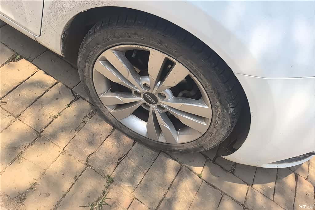 Chery 5, 2016 6