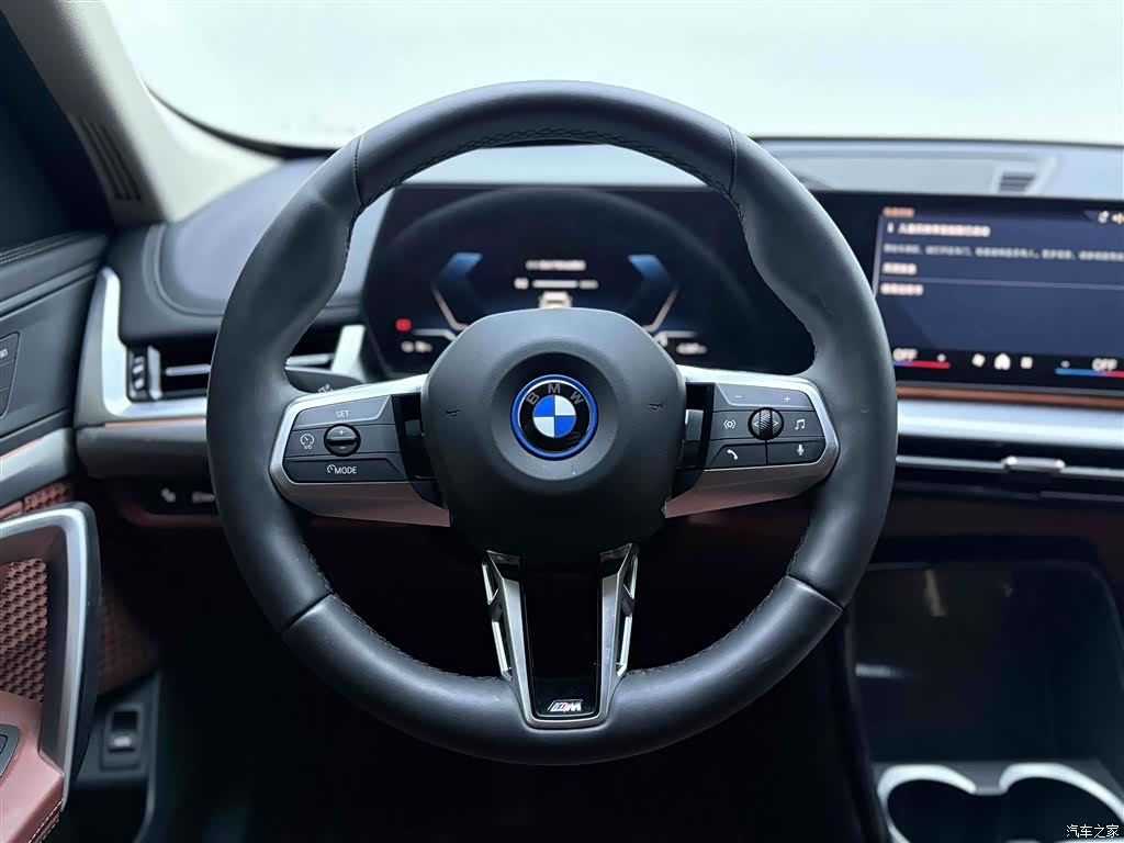 BMW iX1, 2026 15
