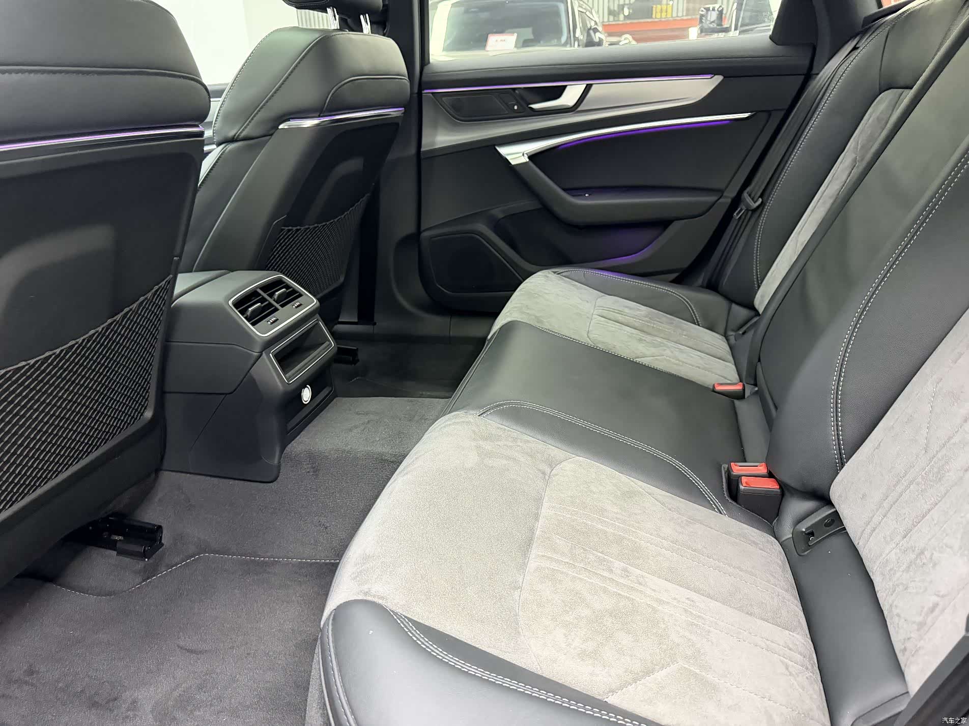 Audi A6L, 2021 8
