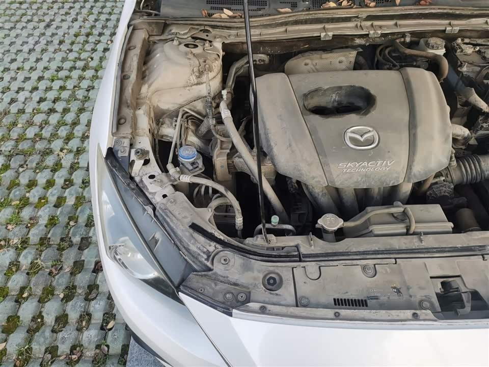 Mazda 3 Angkesaila