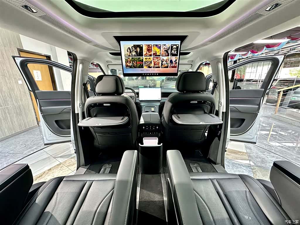 Xpeng X9, 2024 20