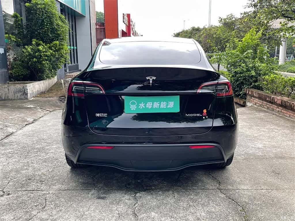 Tesla Model Y, 2022 8