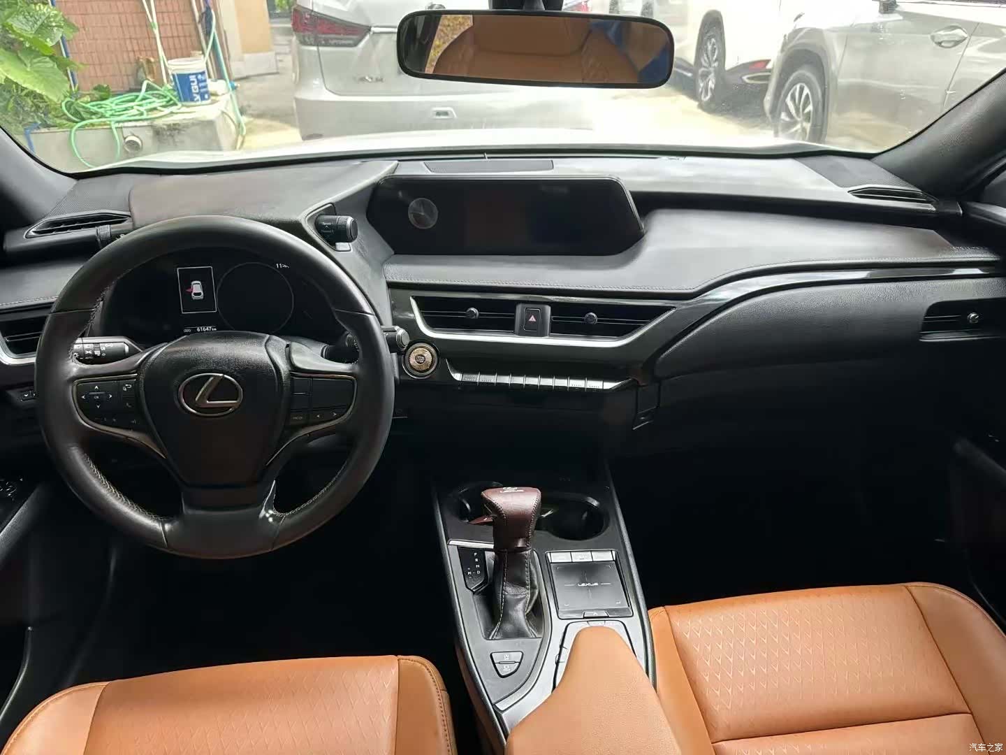 Lexus UX, 2021 6