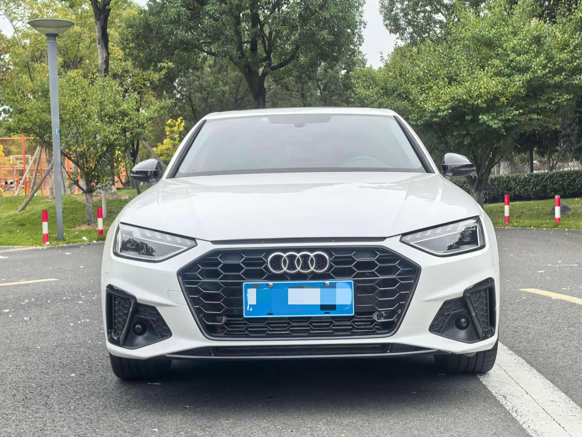 Audi A4L, 2023 2