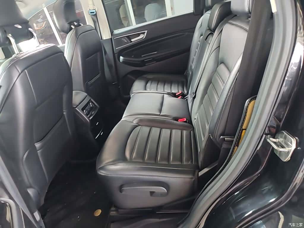 Ford Edge, 2018 17