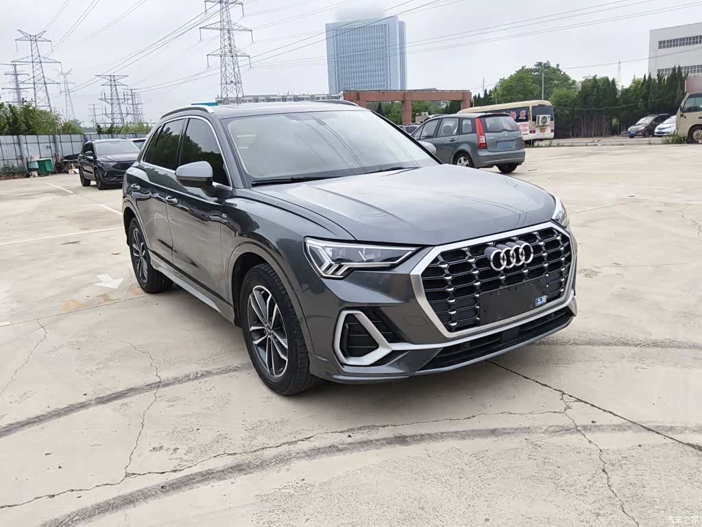 Audi Q3, 2022 6