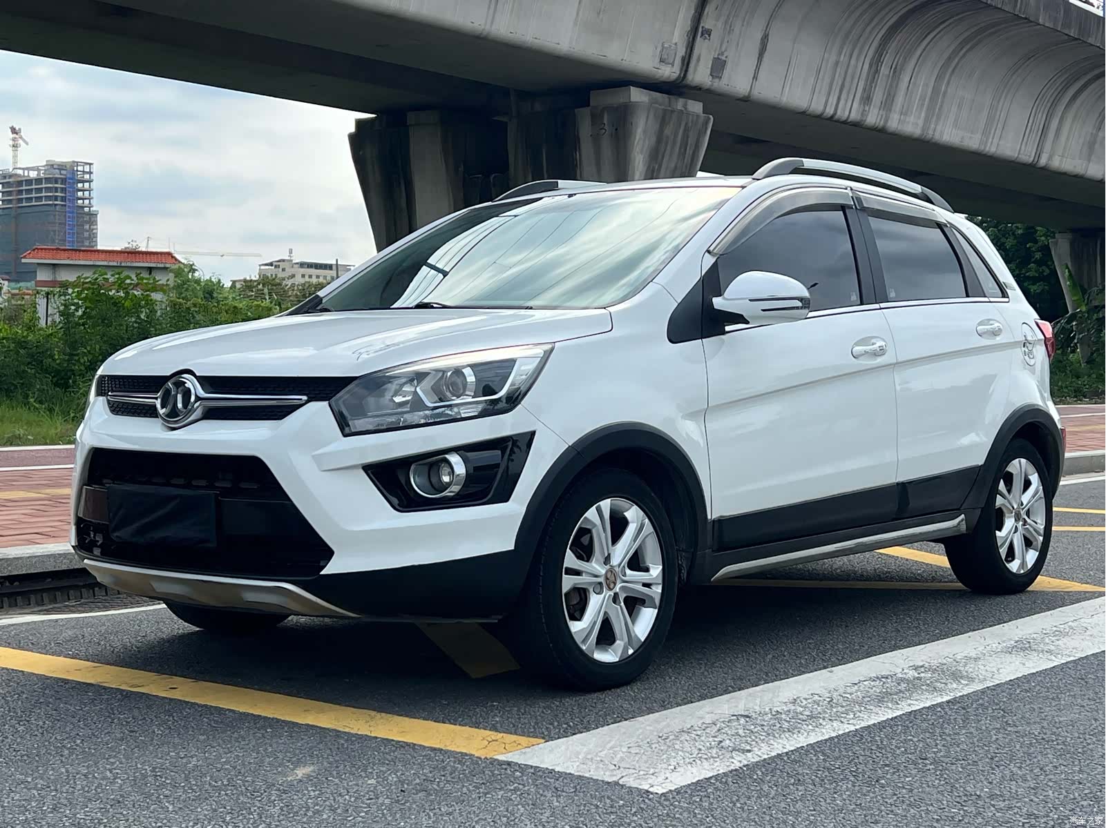BAIC X25, 2016 1