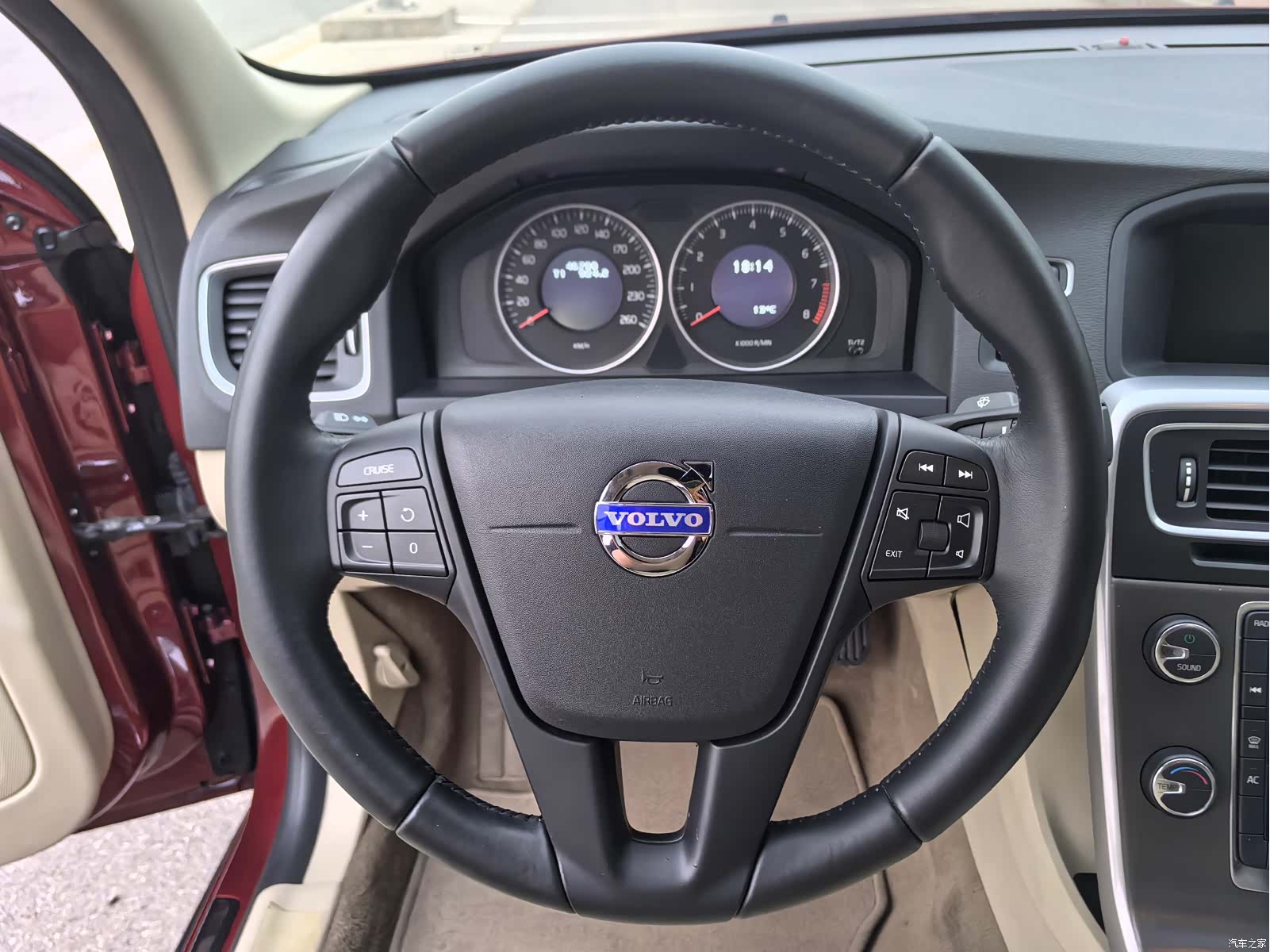 Volvo S60, 2011 10