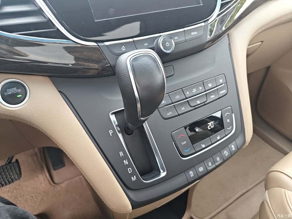 Buick GL8, 2019 10