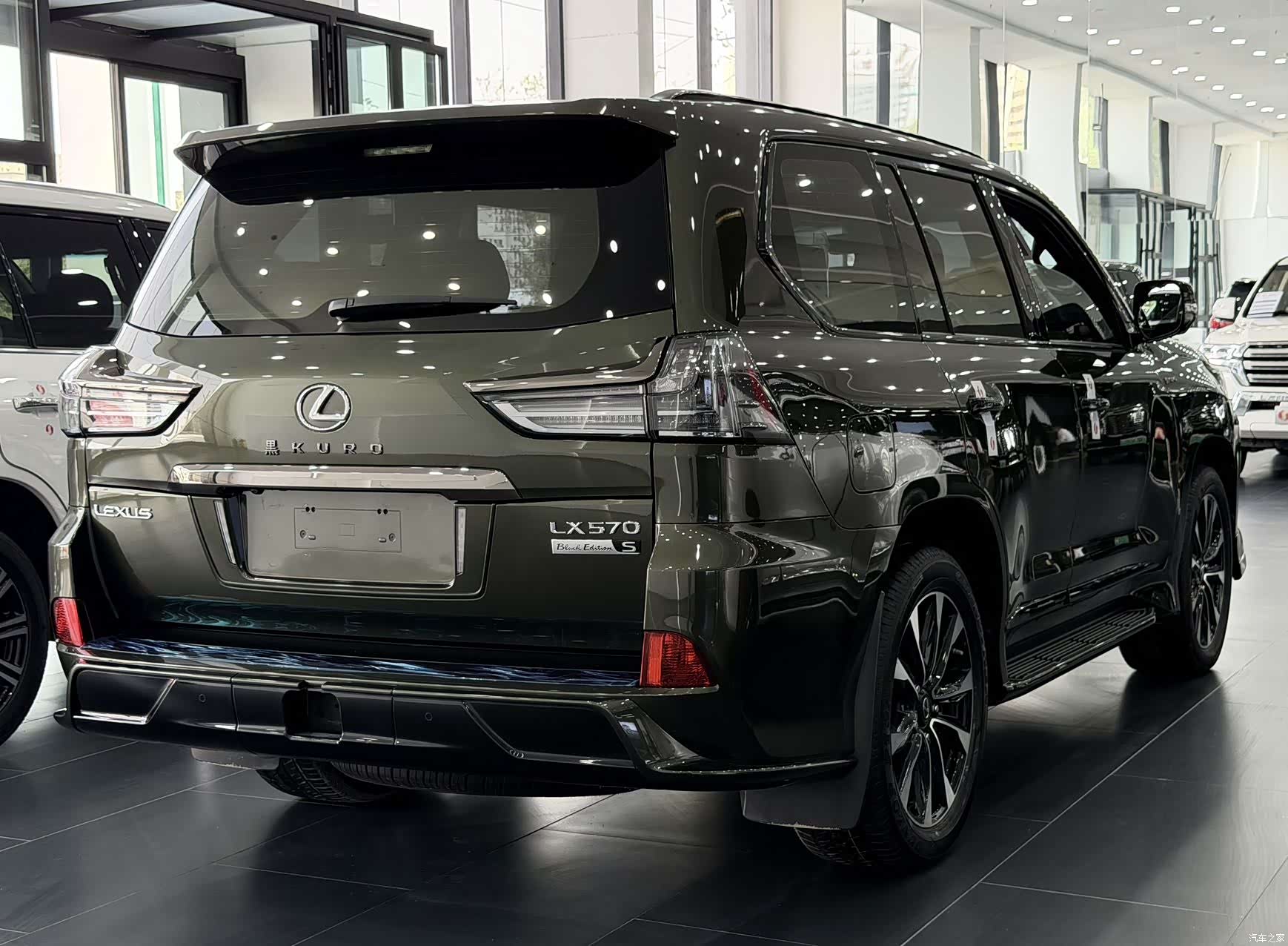 Lexus LX, 2023 19