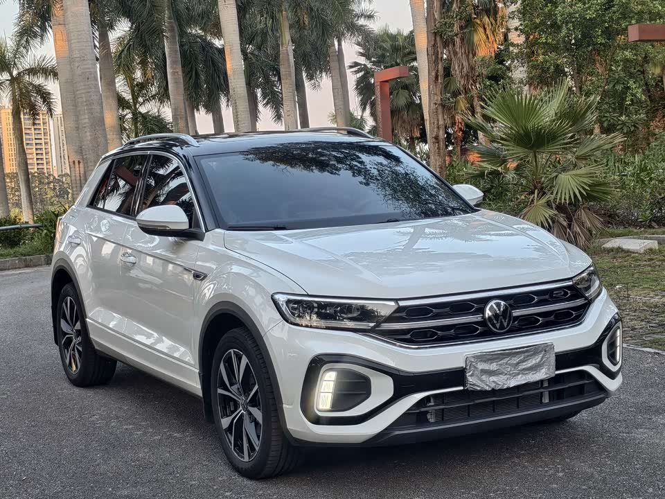 Volkswagen T-ROC exploring Songs