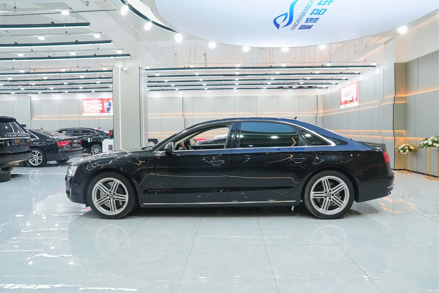 Audi A8L, 2012 3