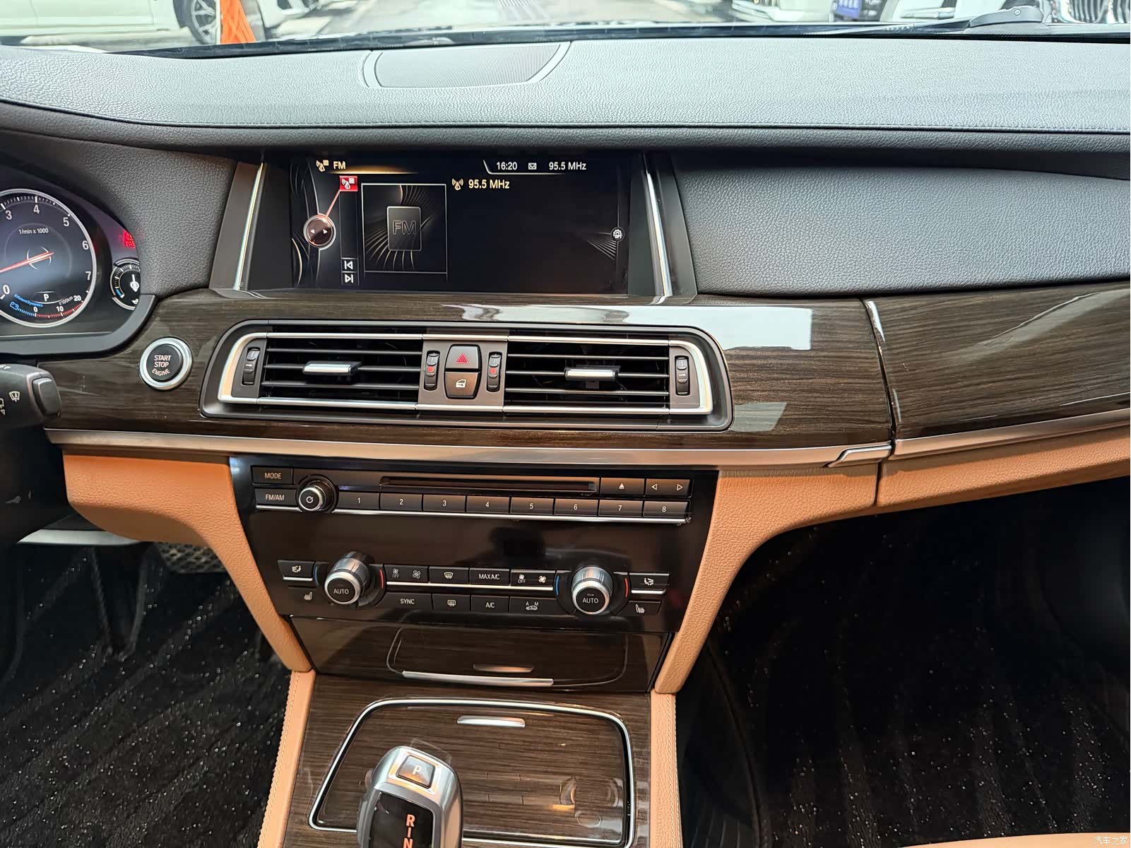 BMW 7 Series, 2015 12