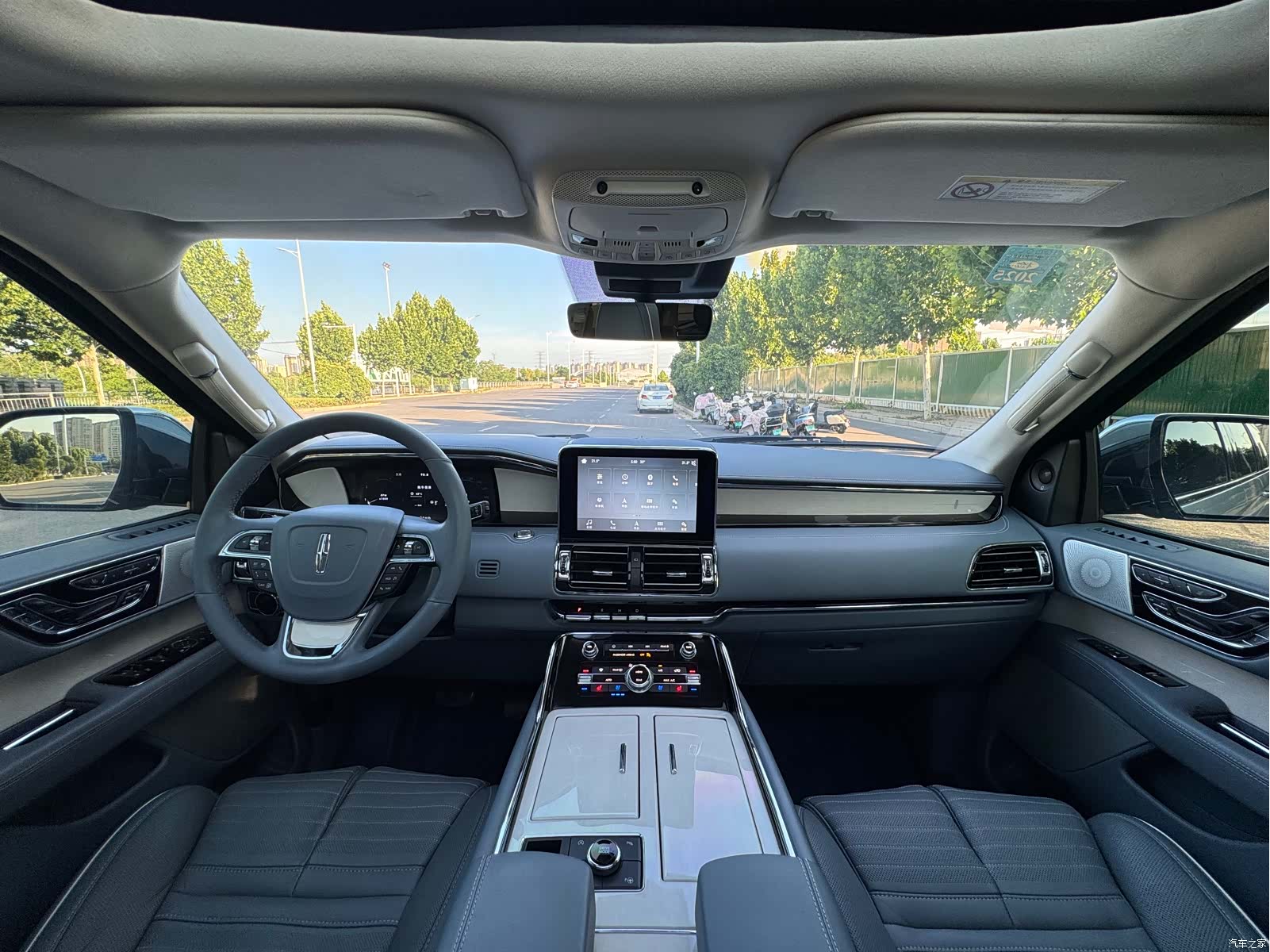 Lincoln Navigator, 2019 24