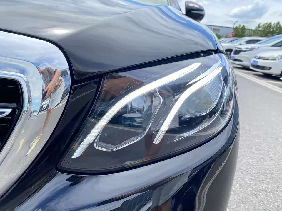 Mercedes-Benz E-class Mercedes-Benz E-class