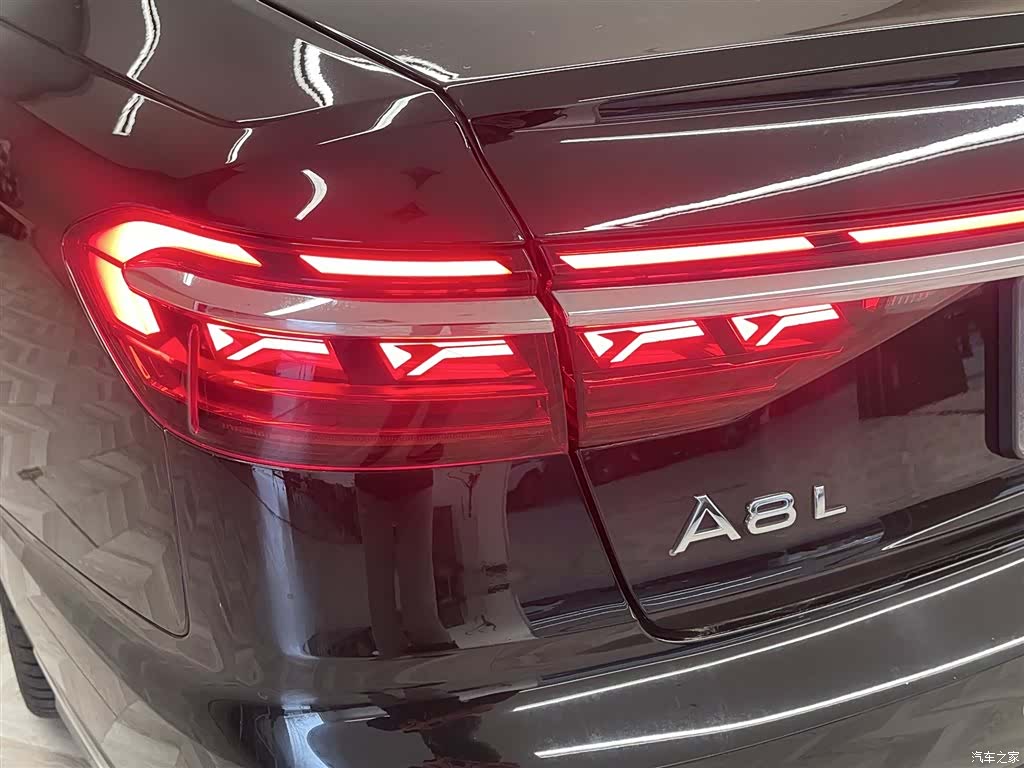 Audi A8L, 2023 10