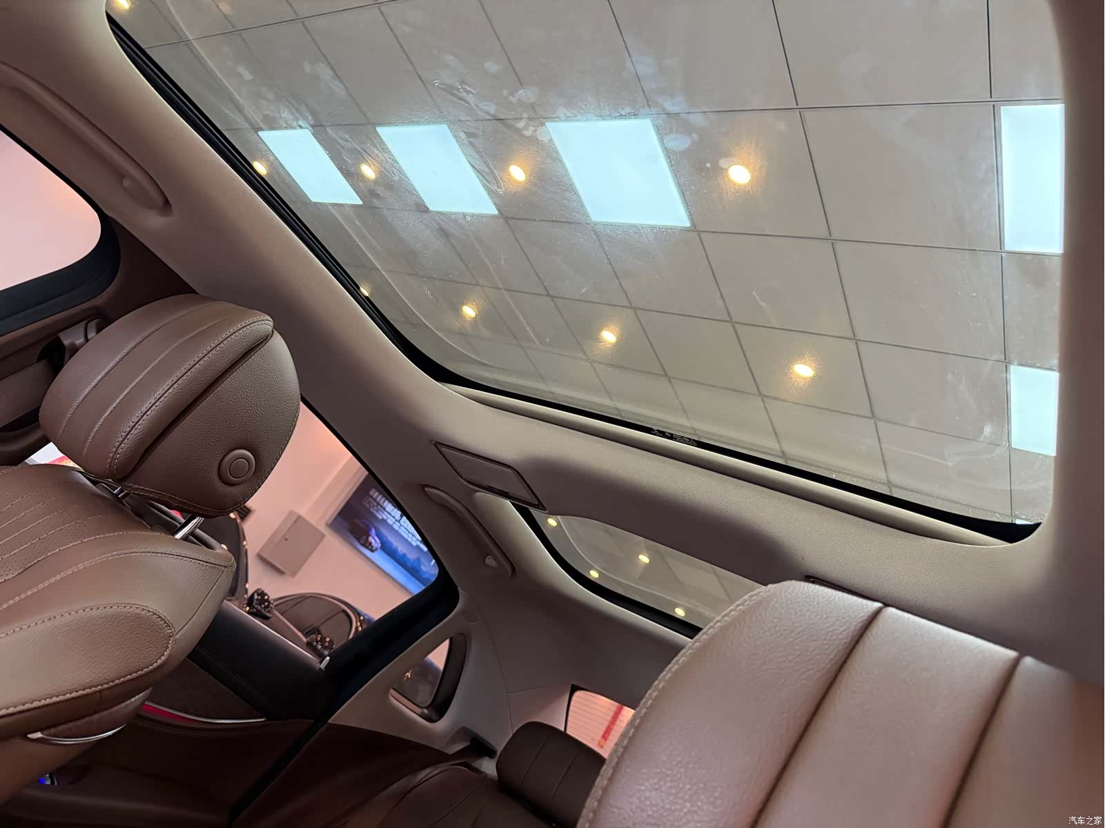 Mercedes-Benz E-Class, 2022 7