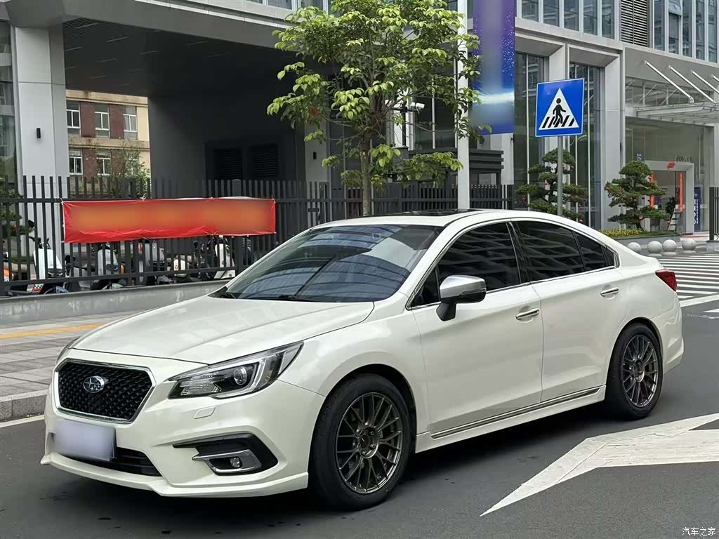 Subaru Legacy, 2018 2