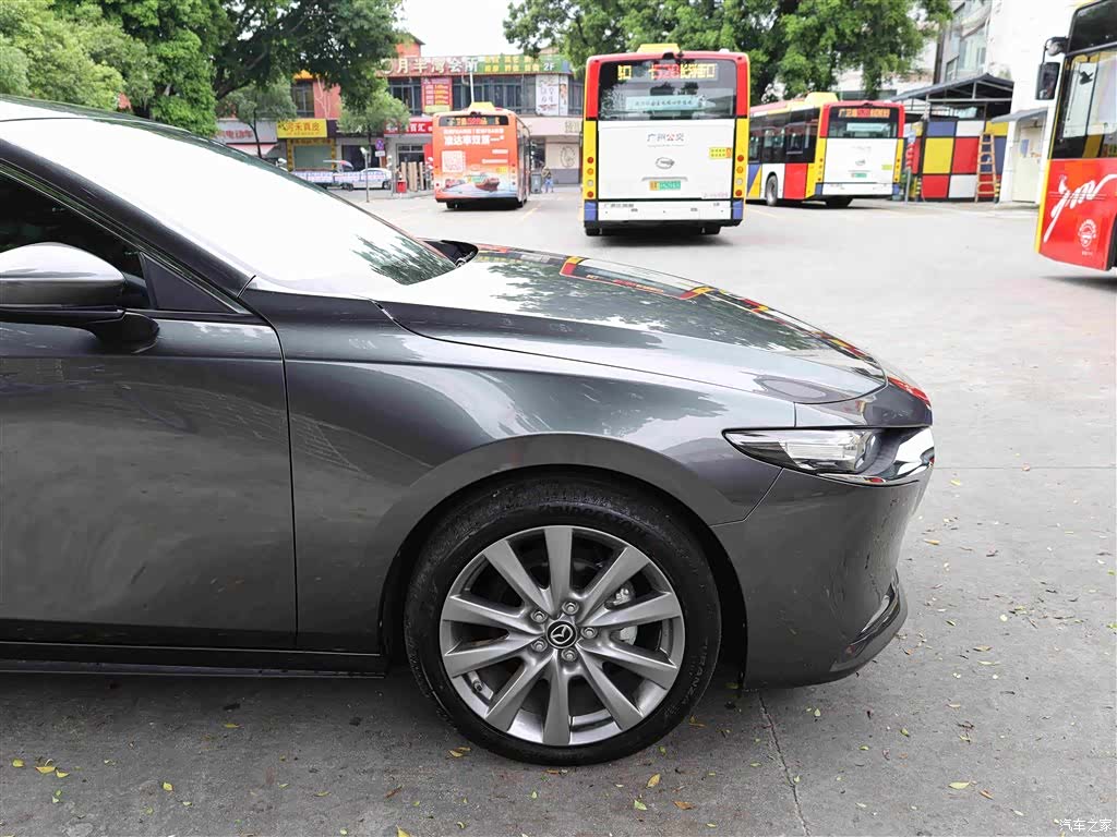 Mazda Mazda3, 2023 30
