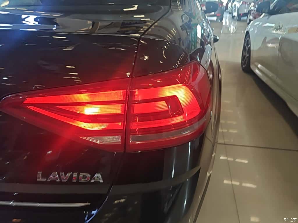 Volkswagen Lavida, 2016 8