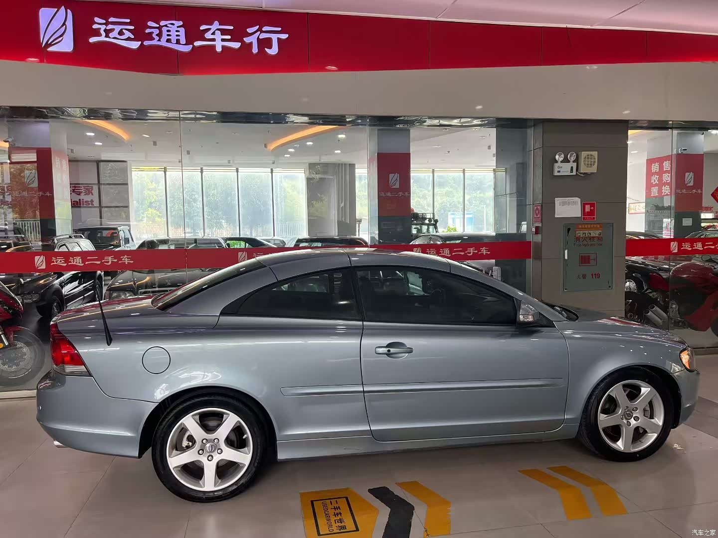 Volvo C70, 2009 6