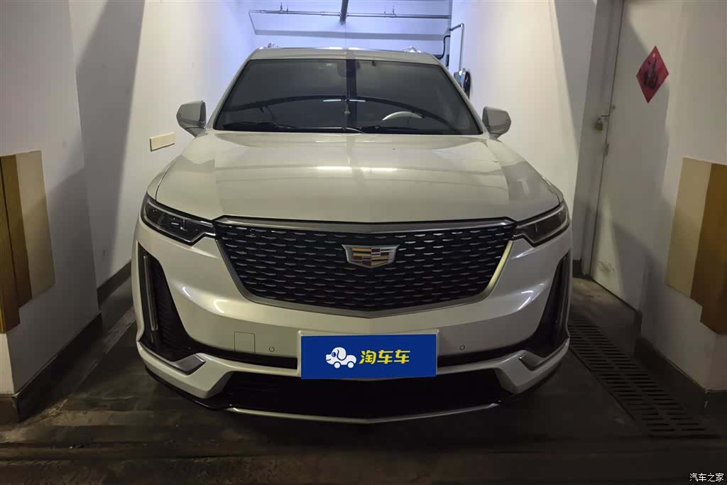 Cadillac XT6, 2021 2