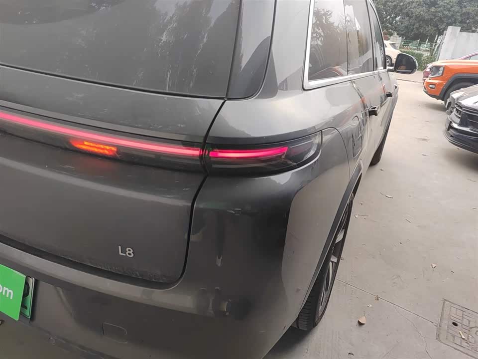 Li Auto Ideal L8