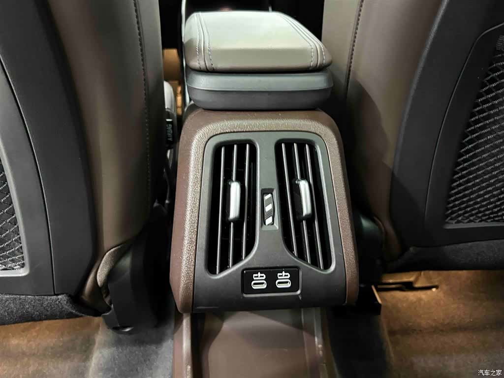 BMW X1, 2024 15