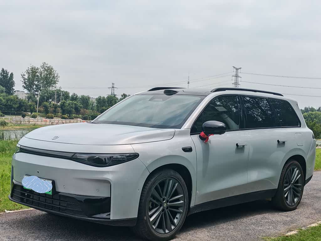 Leapmotor C16
