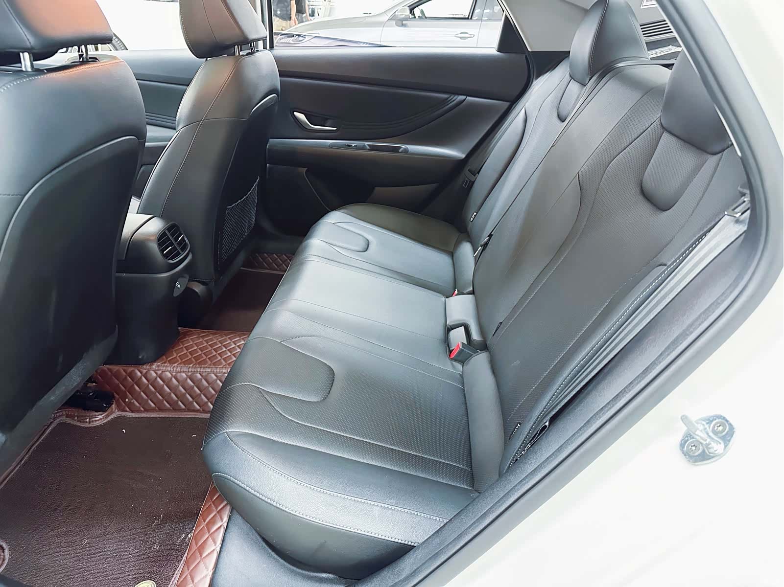 Hyundai Elantra, 2024 8