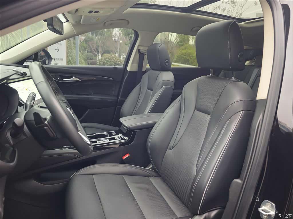 Buick Envision Plus, 2023 16
