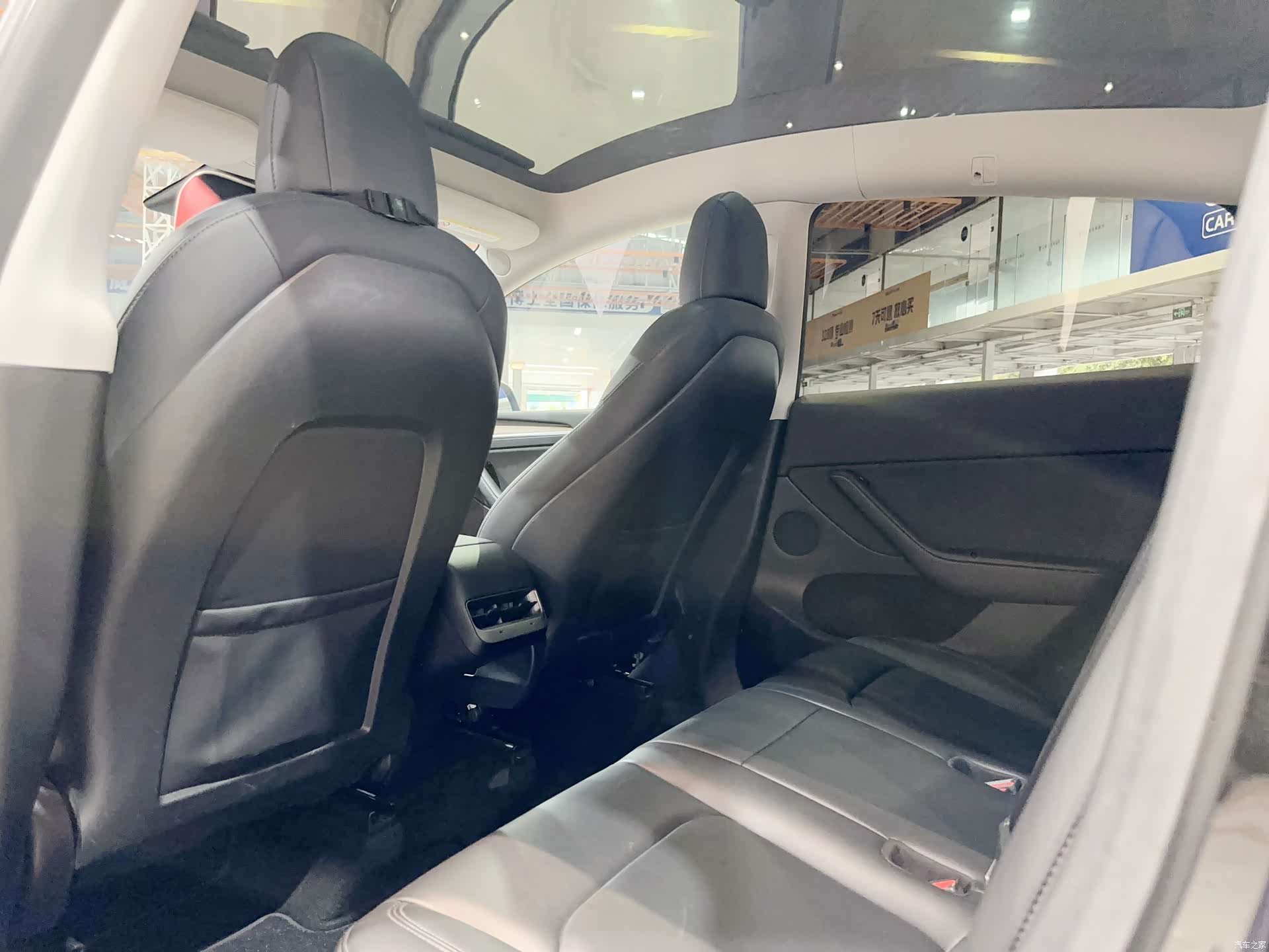 Tesla Model Y, 2021 12