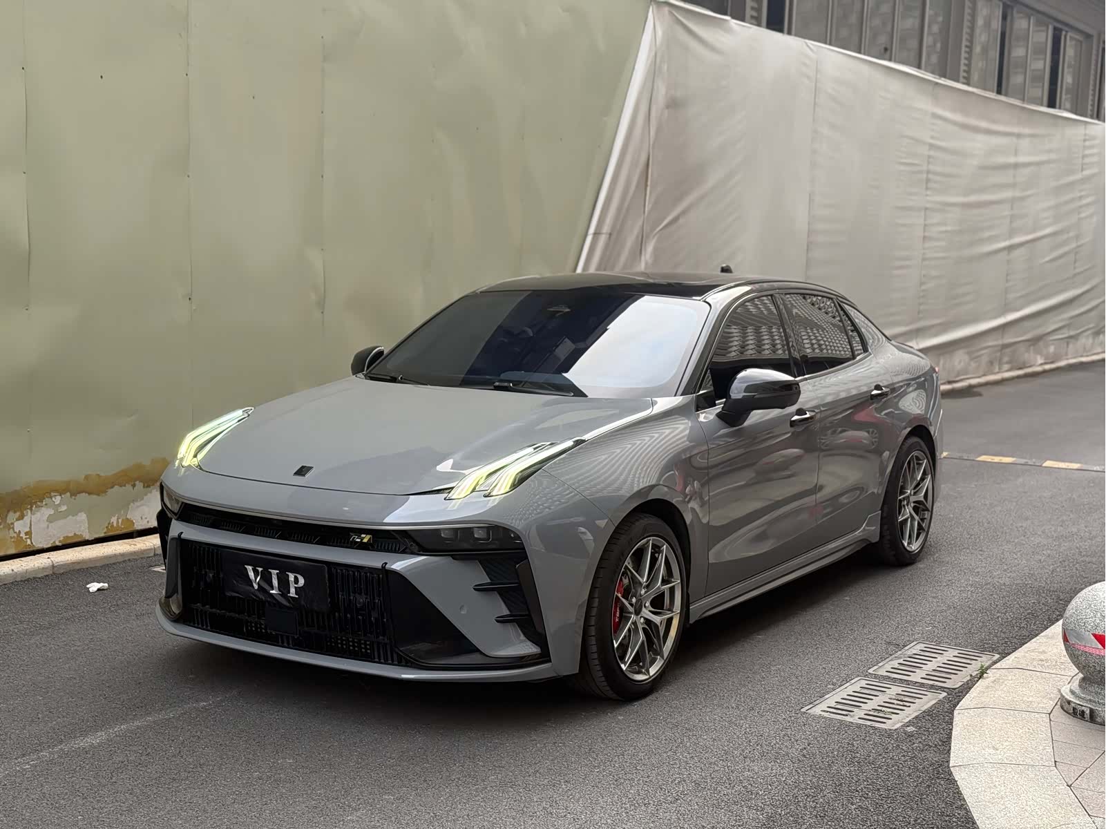 Lynk & Co 02