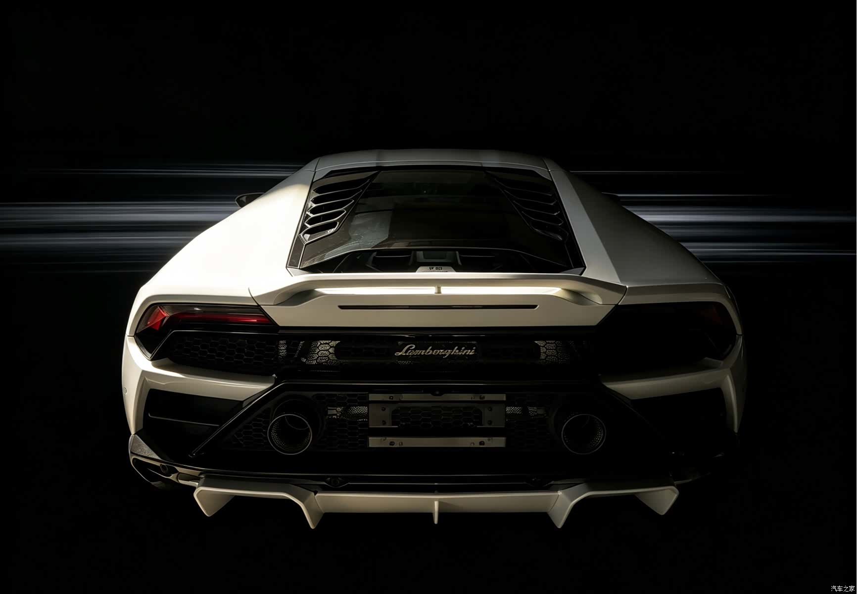 Lamborghini Huracán, 2023 все фото
