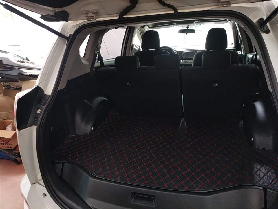 Toyota RAV4 Rongfang