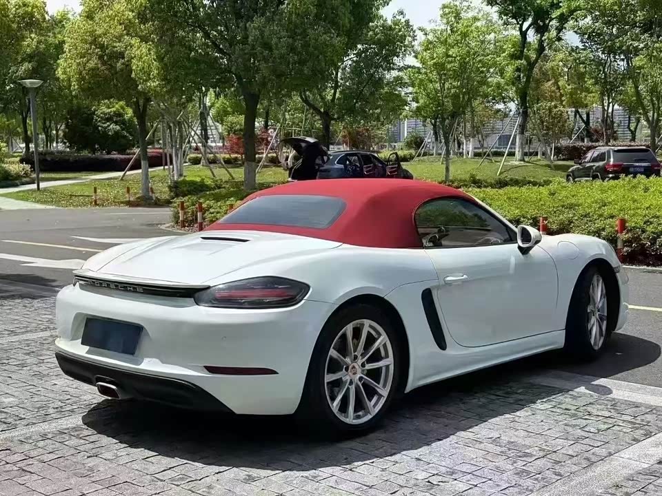 Porsche 718