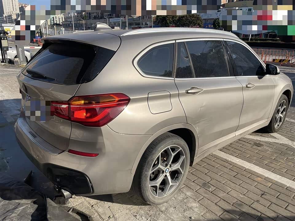BMW X1