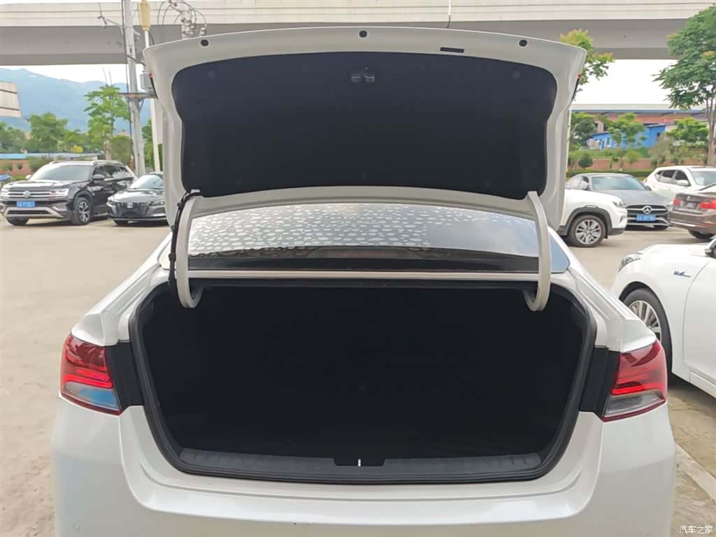 Kia GLS, 2020 19