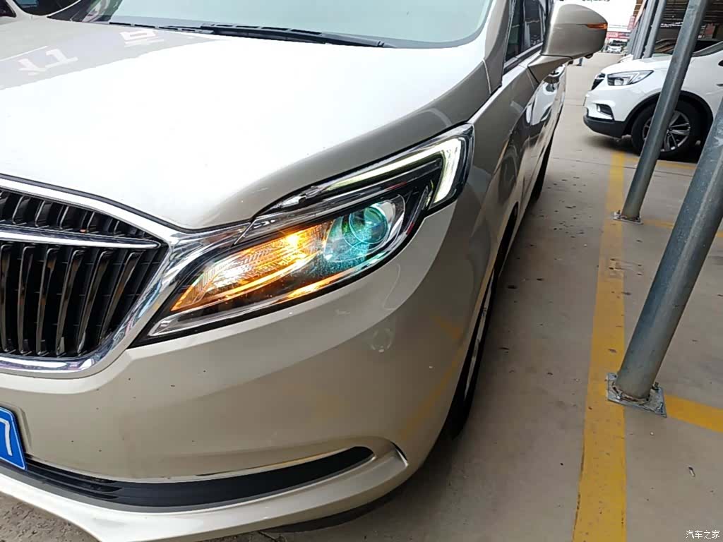Buick GL8, 2019 24